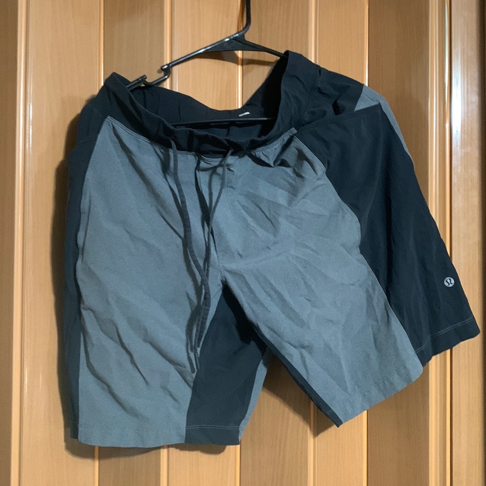 Lululemon Pacemaker shorts 9” liner - lightly used